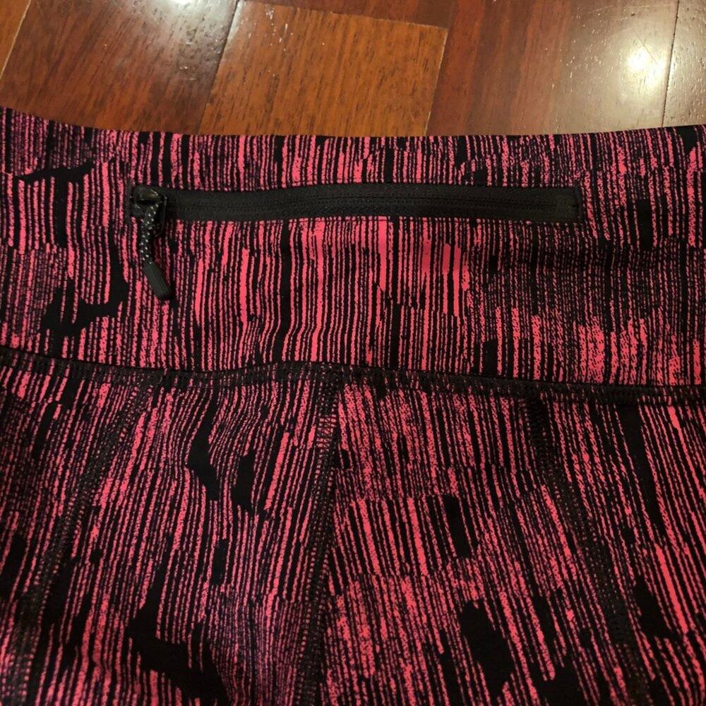 Lululemon Crop Leggings Black Pink Neon - Picture 6 of 11